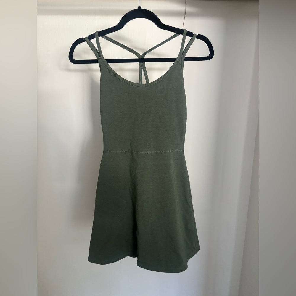 Old Navy women’s athletic dress, size medium